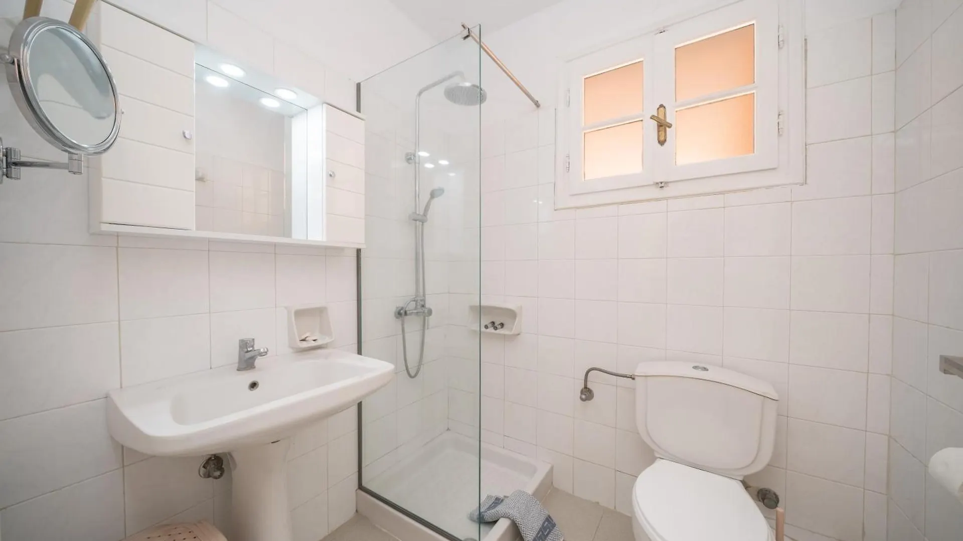 **** Lejlighedshotel Odysseus Palace Poros  Grækenland
