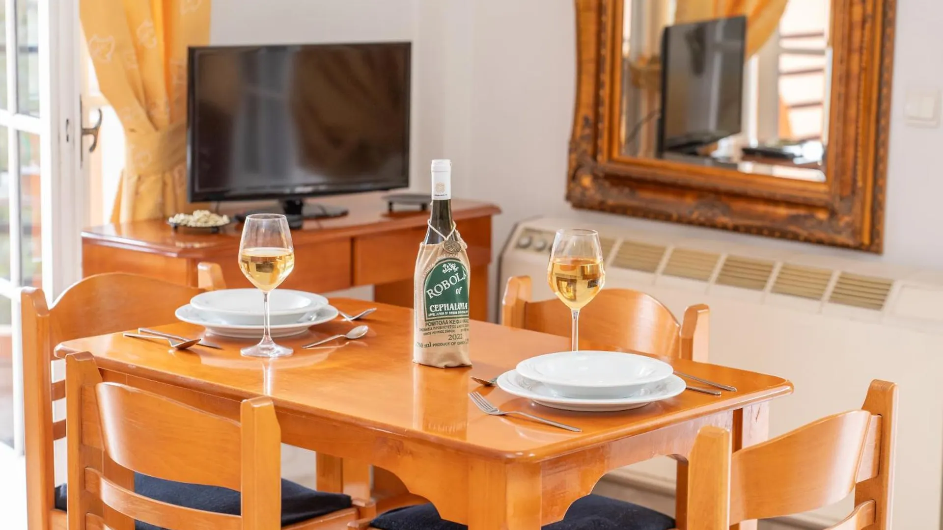 **** Lejlighedshotel Odysseus Palace Poros  Grækenland
