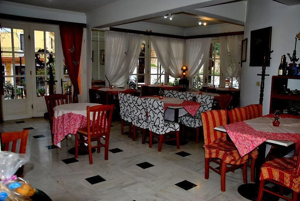 Odysseus Palace Poros  Lejlighedshotel