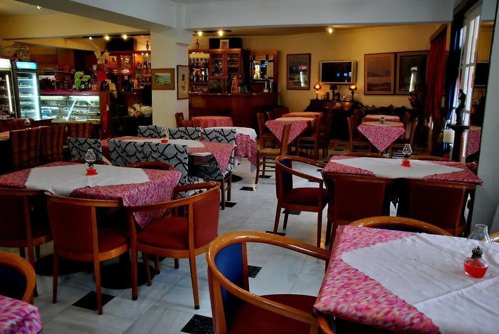 Lejlighedshotel Odysseus Palace Poros