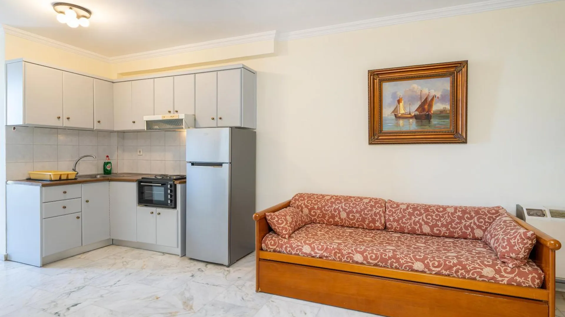 Odysseus Palace Poros  Aparthotel